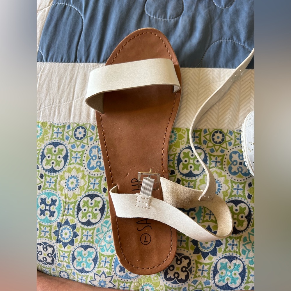 Sandals - Picture 3 of 3